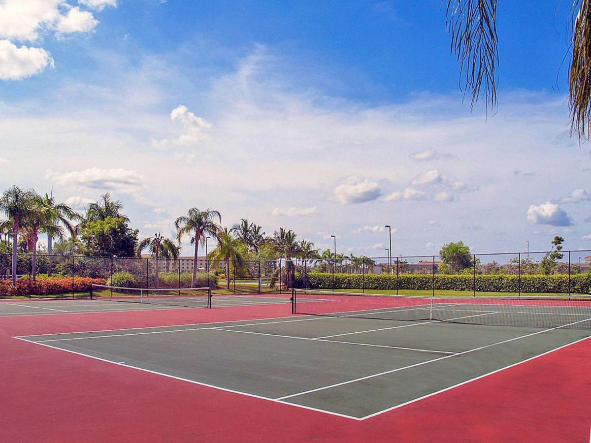 Готель Kasa Wellington South Florida Екстер'єр фото